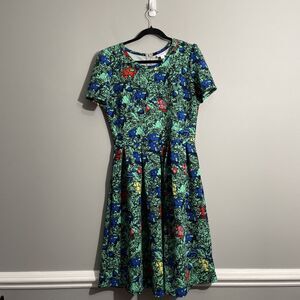 LuLaRoe Floral Dress Large Green Soft Stretch Casual Comfortable With Pockets